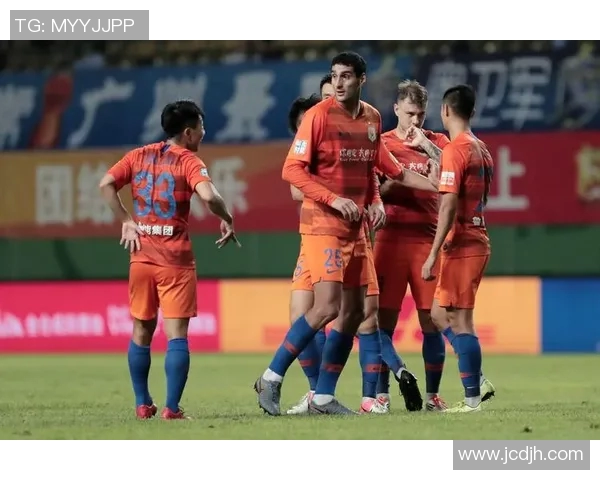 富力与鲁能激战精彩视频回顾全场进球瞬间与精彩时刻尽在其中