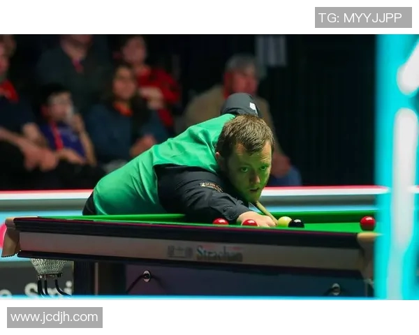 罗伯逊与吕昊天激战正酣谁将赢得这场精彩对决的胜利 罗伯逊与吕昊天激战正酣谁将赢得这场精彩对决的胜利