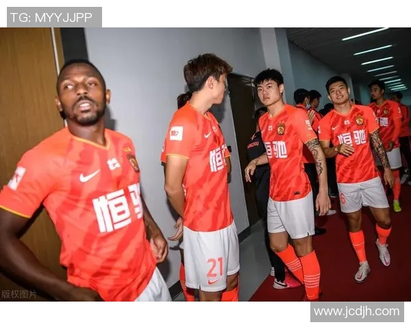 努涅斯在赛季中的崛起与挑战分析：从新星到球队核心的蜕变之路